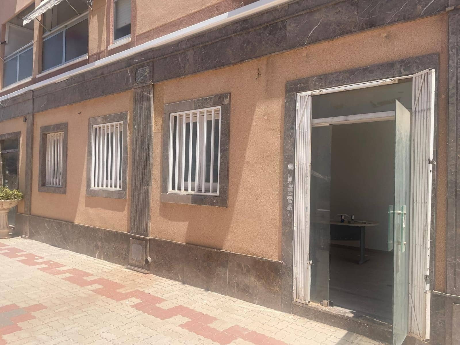 Gewerbe zu verkaufen in La Mata - 165.000 € (Ref: 9890659)