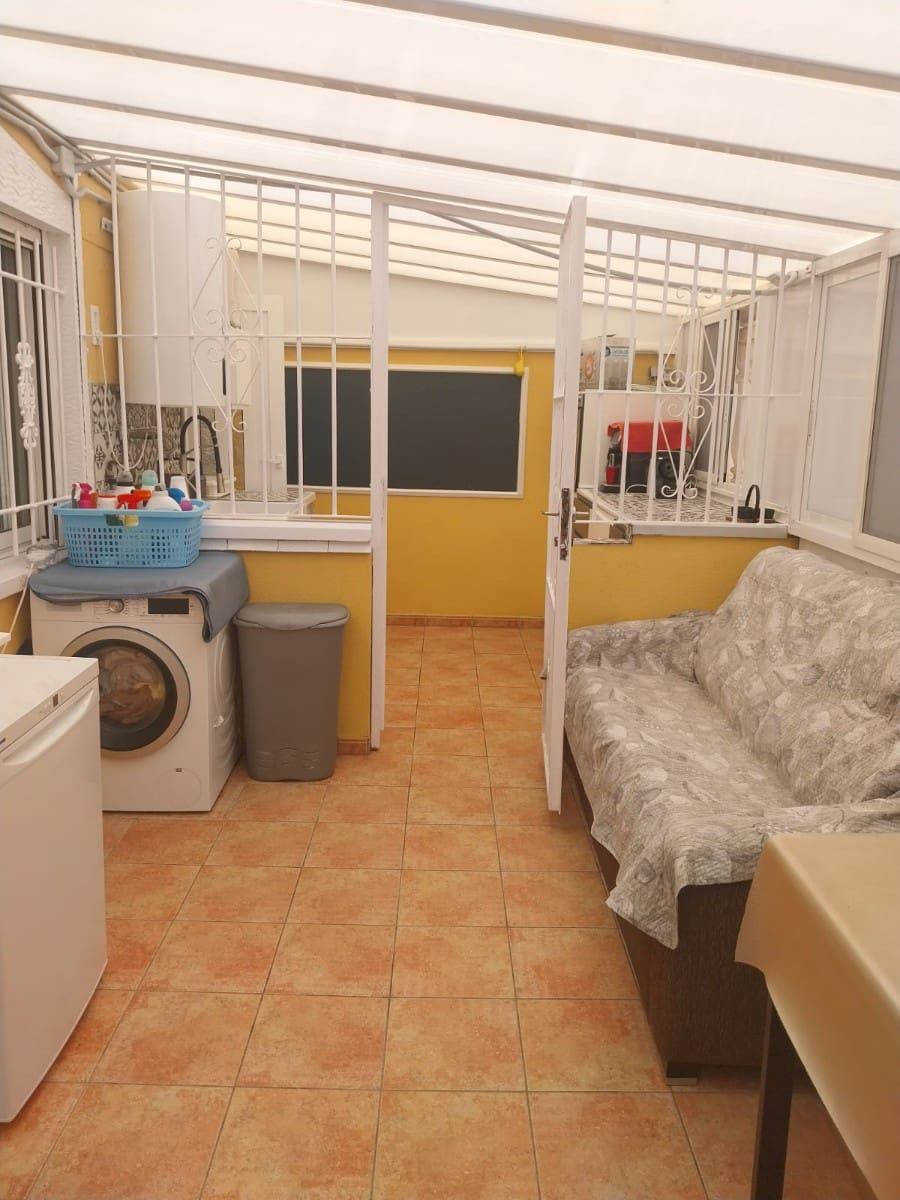 Pareado de 3 habitaciones en La Mata en venta con garaje - 264.000 € (Ref: 9893063)