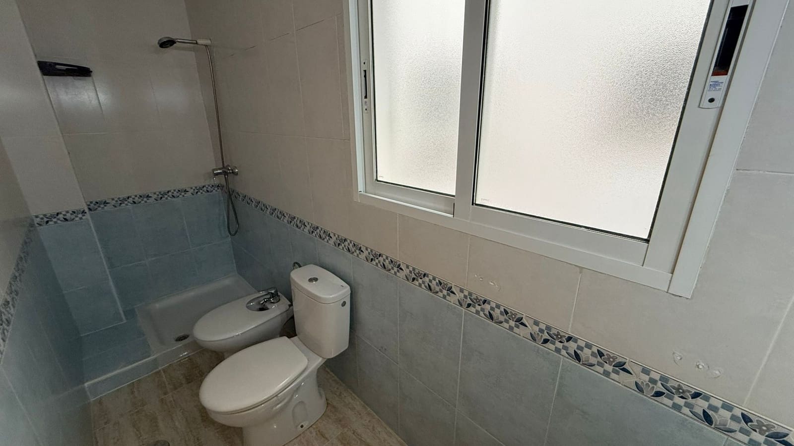 2 soverom Leilighet til salgs i Almoradi med svømmebasseng - € 99 900 (Ref: 9911684)