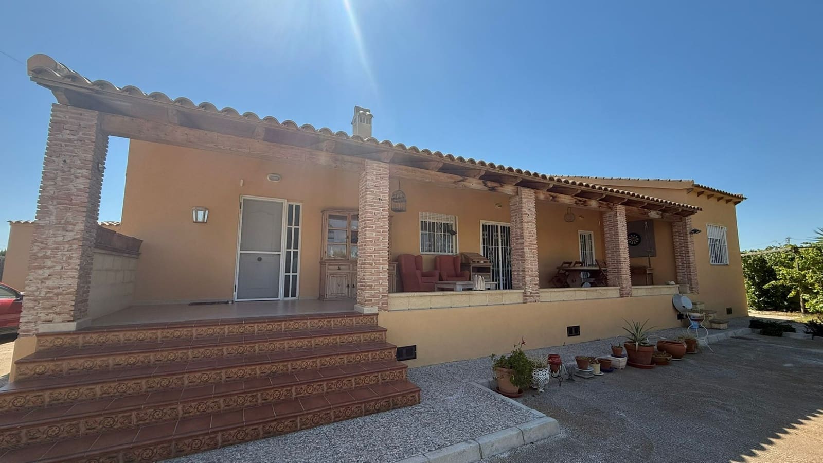 3 soveværelse Finca/Landehus til salg i Catral med swimmingpool garage - € 390.000 (Ref: 9946572)