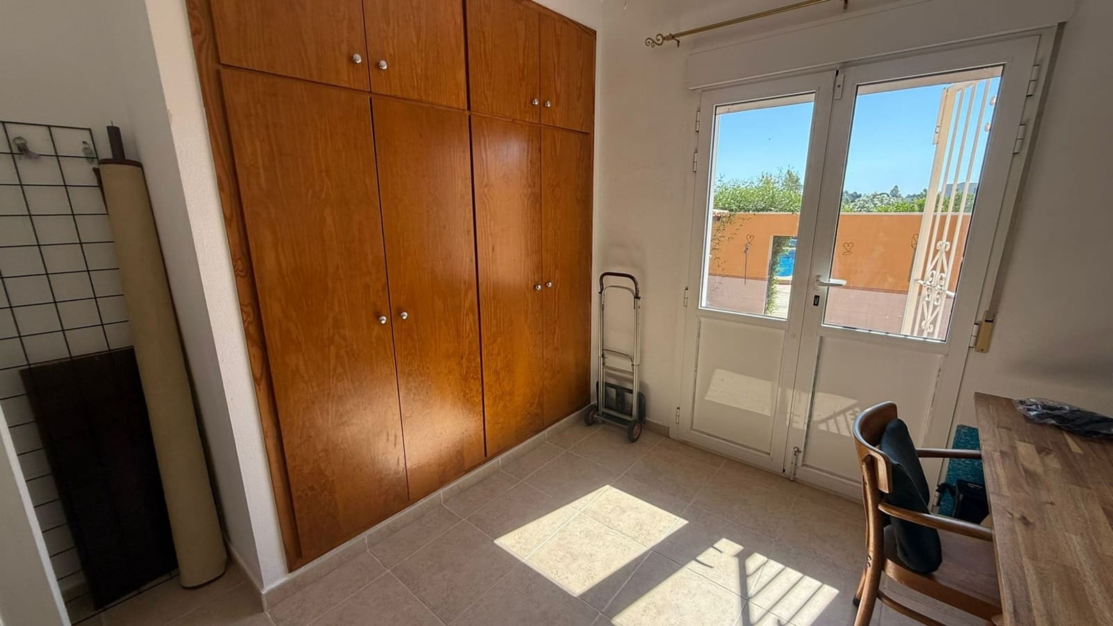 3 soveværelse Finca/Landehus til salg i Catral med swimmingpool garage - € 390.000 (Ref: 9946572)