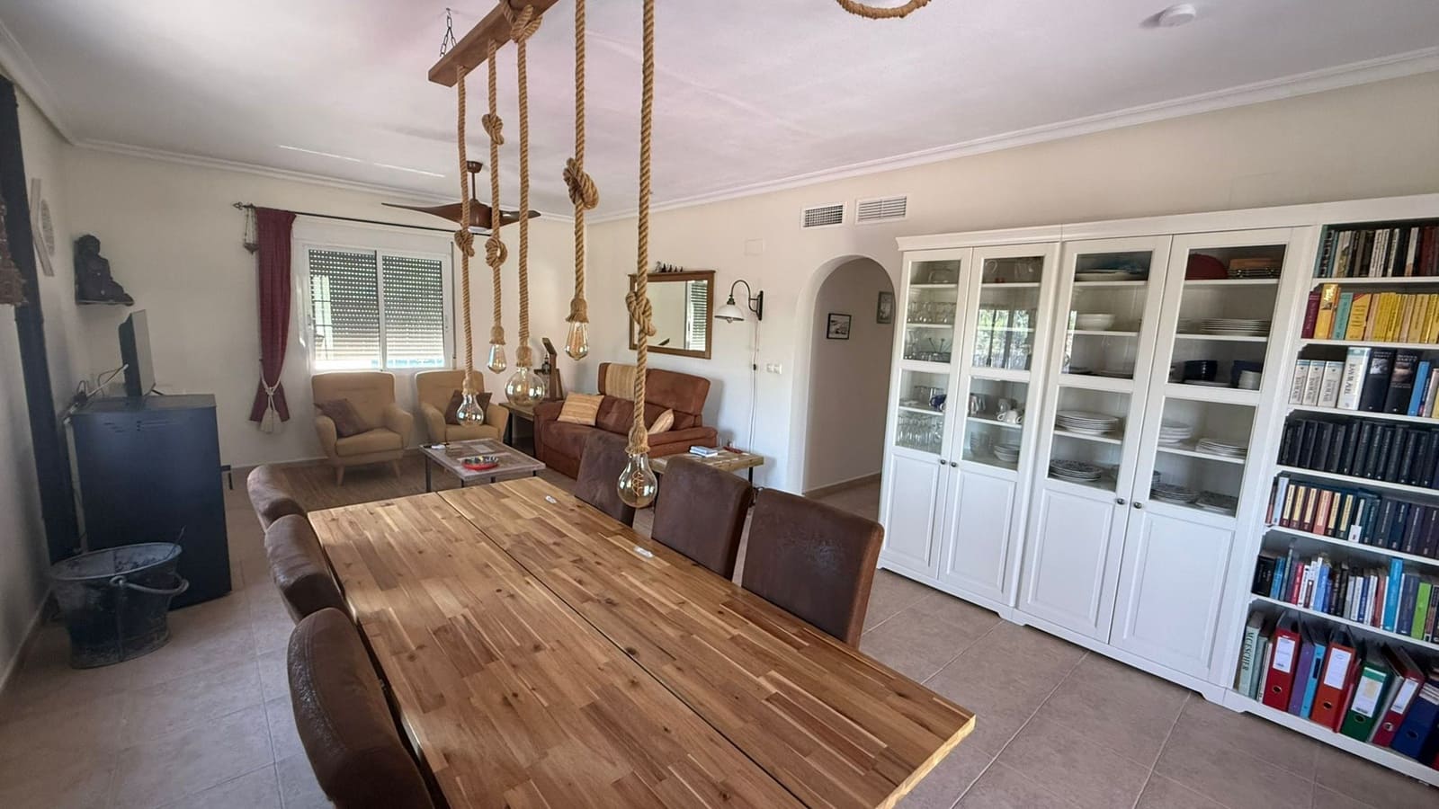 3 soveværelse Finca/Landehus til salg i Catral med swimmingpool garage - € 390.000 (Ref: 9946572)
