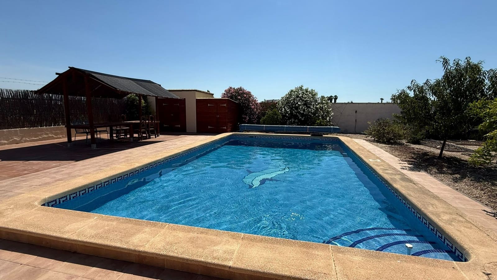 3 soveværelse Finca/Landehus til salg i Catral med swimmingpool garage - € 390.000 (Ref: 9946572)