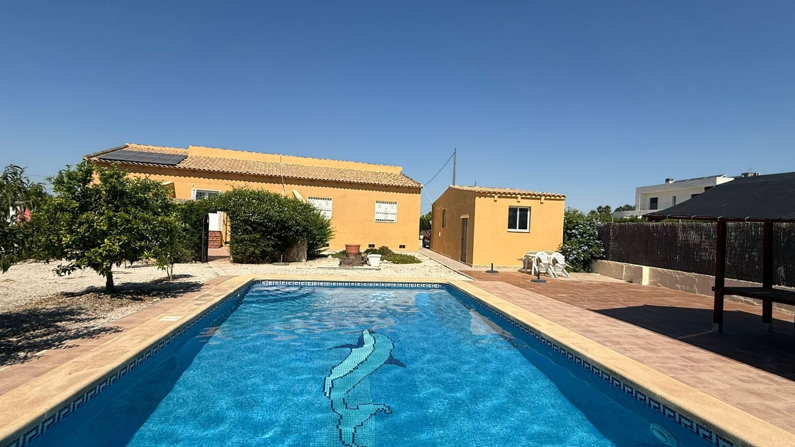 3 soveværelse Finca/Landehus til salg i Catral med swimmingpool garage - € 390.000 (Ref: 9946572)