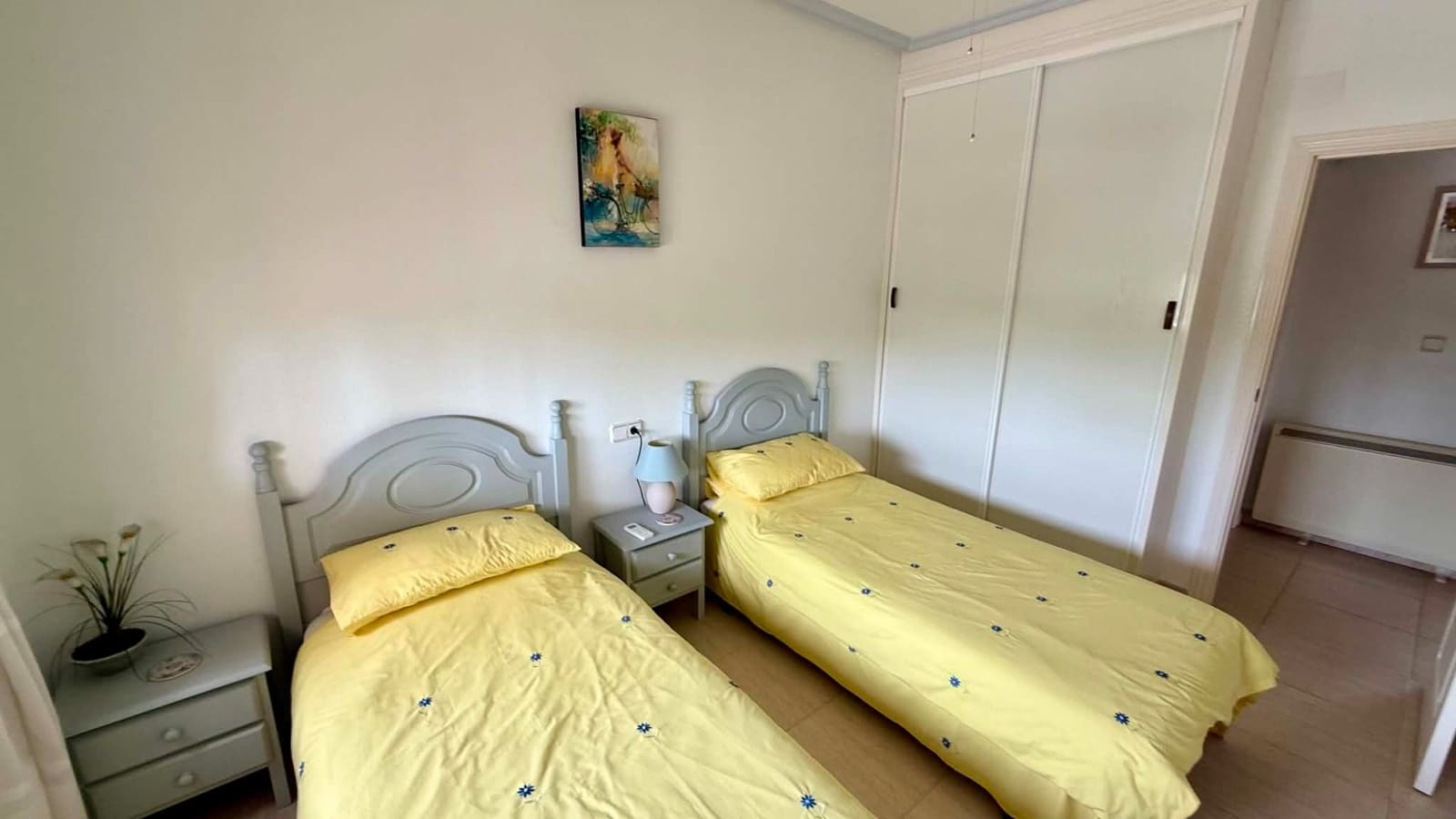 3 soveværelse Villa til salg i Catral med swimmingpool garage - € 389.000 (Ref: 9977712)