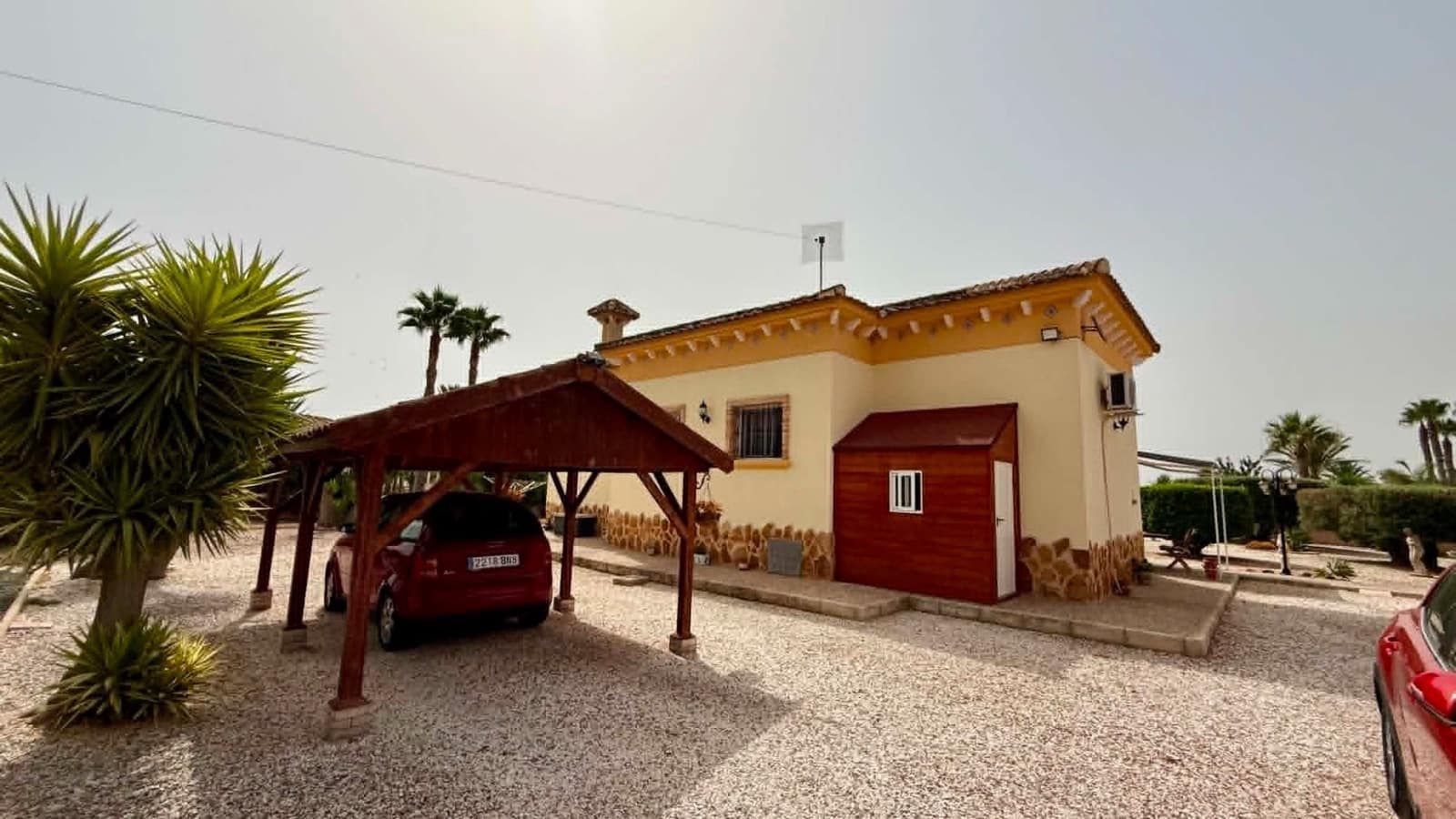 3 soveværelse Villa til salg i Catral med swimmingpool garage - € 389.000 (Ref: 9977712)