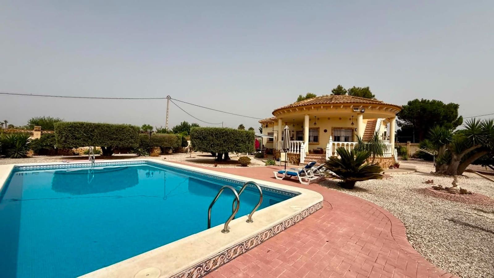 3 soveværelse Villa til salg i Catral med swimmingpool garage - € 389.000 (Ref: 9977712)