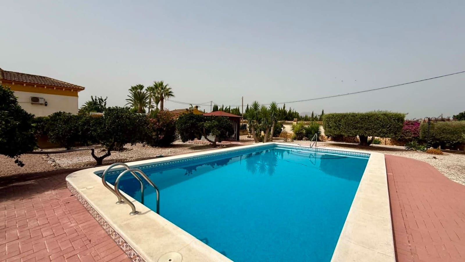 3 soveværelse Villa til salg i Catral med swimmingpool garage - € 389.000 (Ref: 9977712)