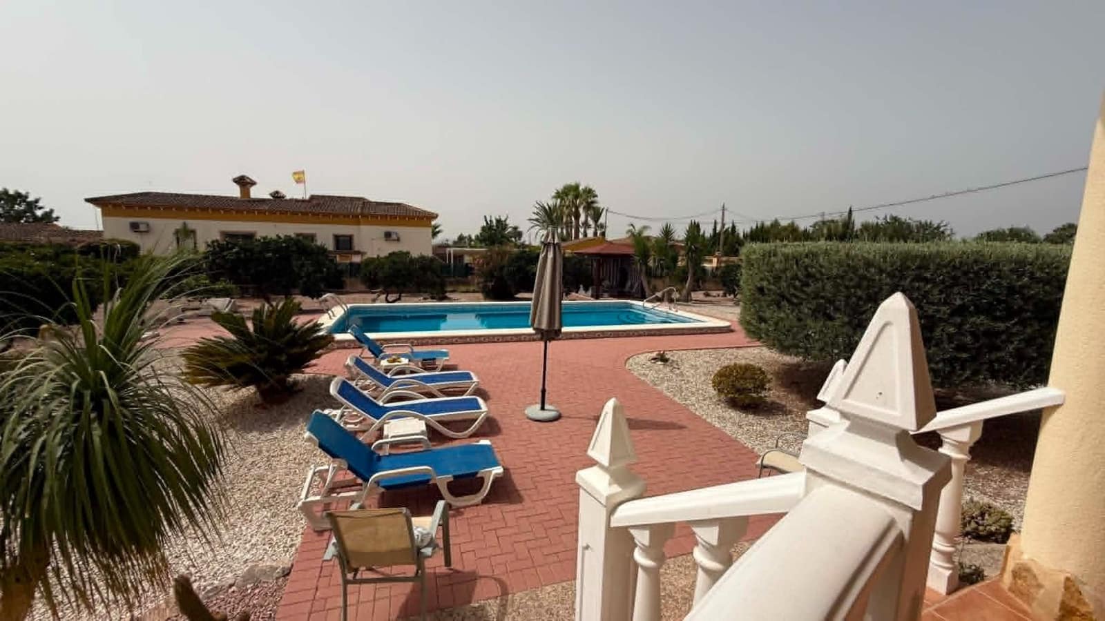 3 soveværelse Villa til salg i Catral med swimmingpool garage - € 389.000 (Ref: 9977712)