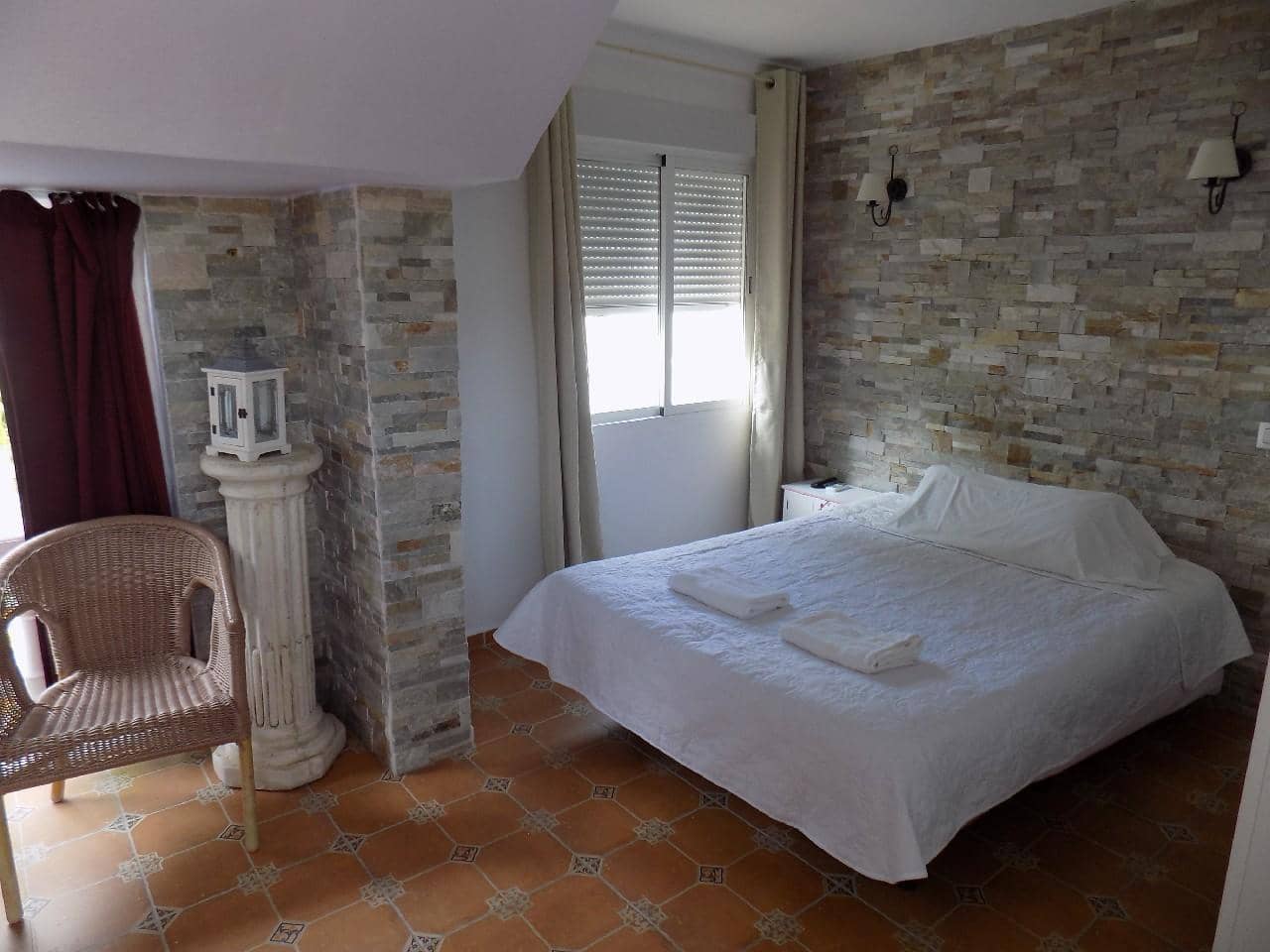 16 sypialnia Hotel na sprzedaż w Calpe / Calp z basenem garażem - 1 050 000 € (Ref: 2437082)