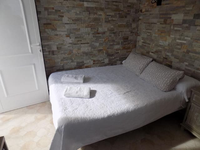 16 sypialnia Hotel na sprzedaż w Calpe / Calp z basenem garażem - 1 050 000 € (Ref: 2437082)