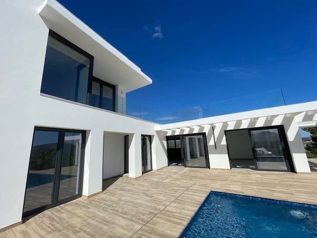 3 slaapkamer Villa te koop in Moraira met zwembad garage - € 2.250.000 (Ref: 4561213)