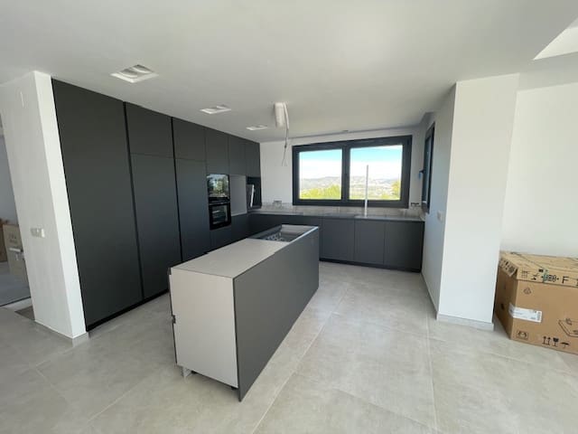 3 slaapkamer Villa te koop in Moraira met zwembad garage - € 2.250.000 (Ref: 4561213)