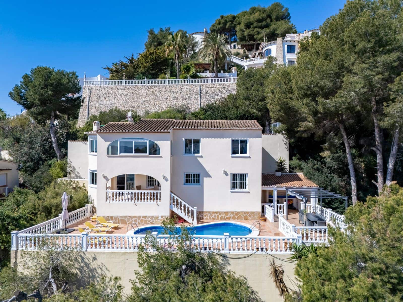 Chalet de 4 habitaciones en Montemar en venta con piscina garaje - 649.000 € (Ref: 9861072)