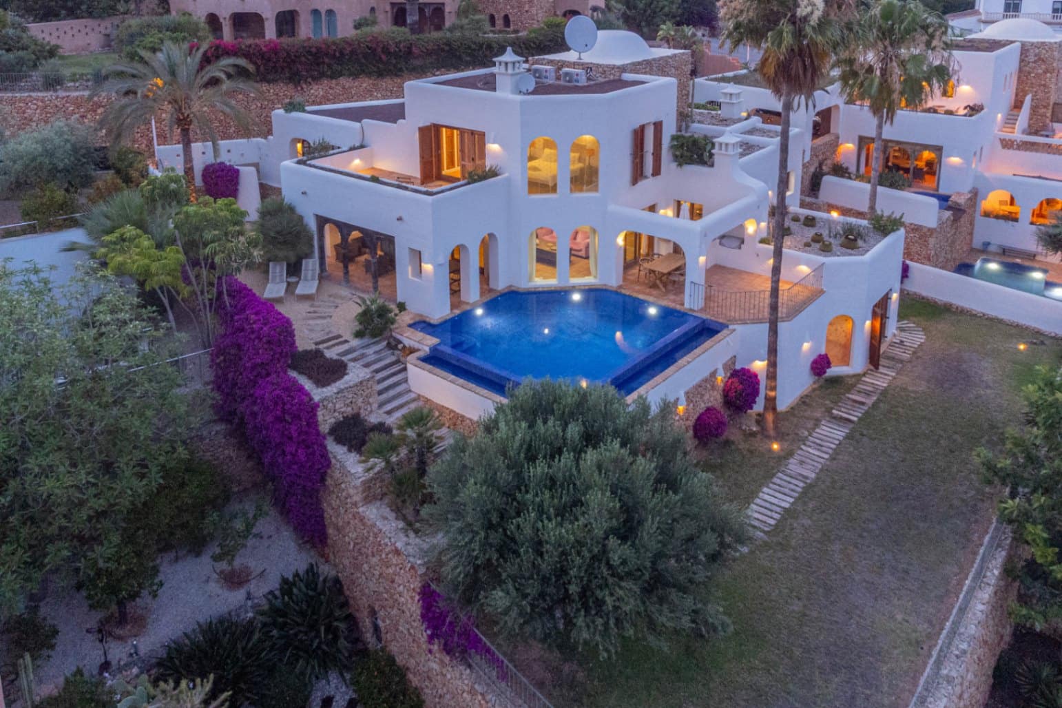3 soveværelse Villa til salg i Moraira med swimmingpool garage - € 1.995.000 (Ref: 9861074)
