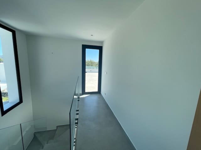 4 soverom Villa til salgs i Moraira med svømmebasseng garasje - € 1 850 000 (Ref: 9861077)