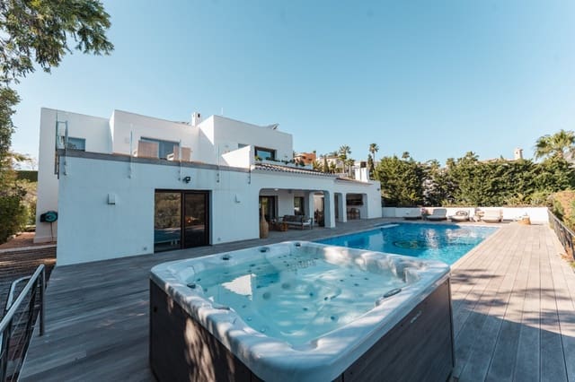 6 soverom Villa til salgs i Moraira, Teulada-Moraira med garasje - € 1 995 000 (Ref: 9861081)