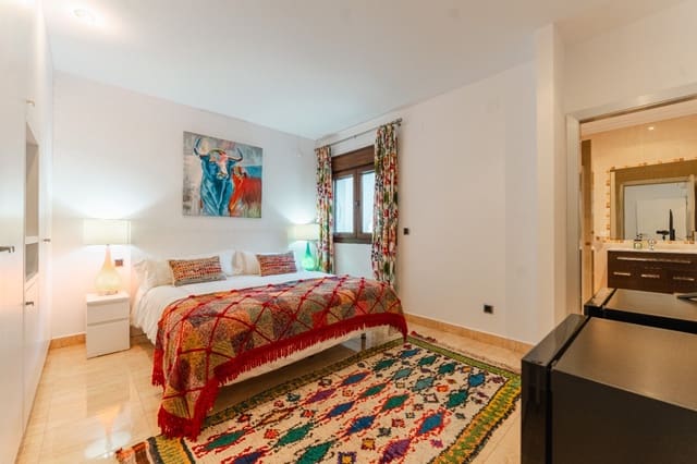 6 soverom Villa til salgs i Moraira, Teulada-Moraira med garasje - € 1 995 000 (Ref: 9861081)
