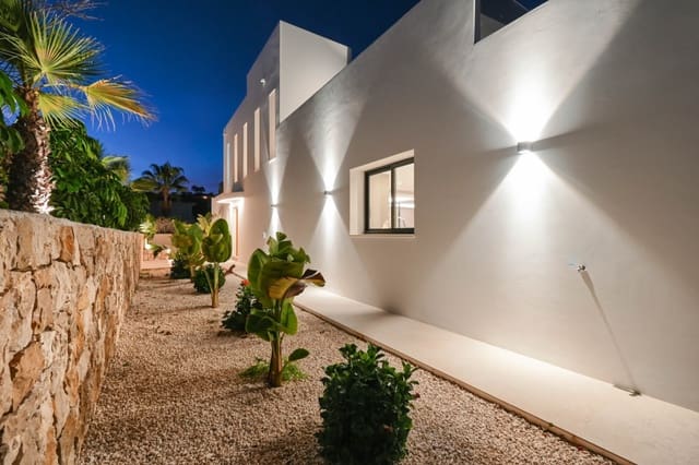 4 soverom Villa til salgs i Benissa med svømmebasseng garasje - € 3 195 000 (Ref: 9861084)
