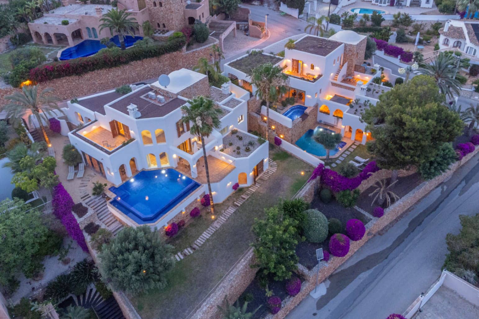 3 soveværelse Villa til salg i Moraira med swimmingpool - € 1.995.000 (Ref: 9861087)