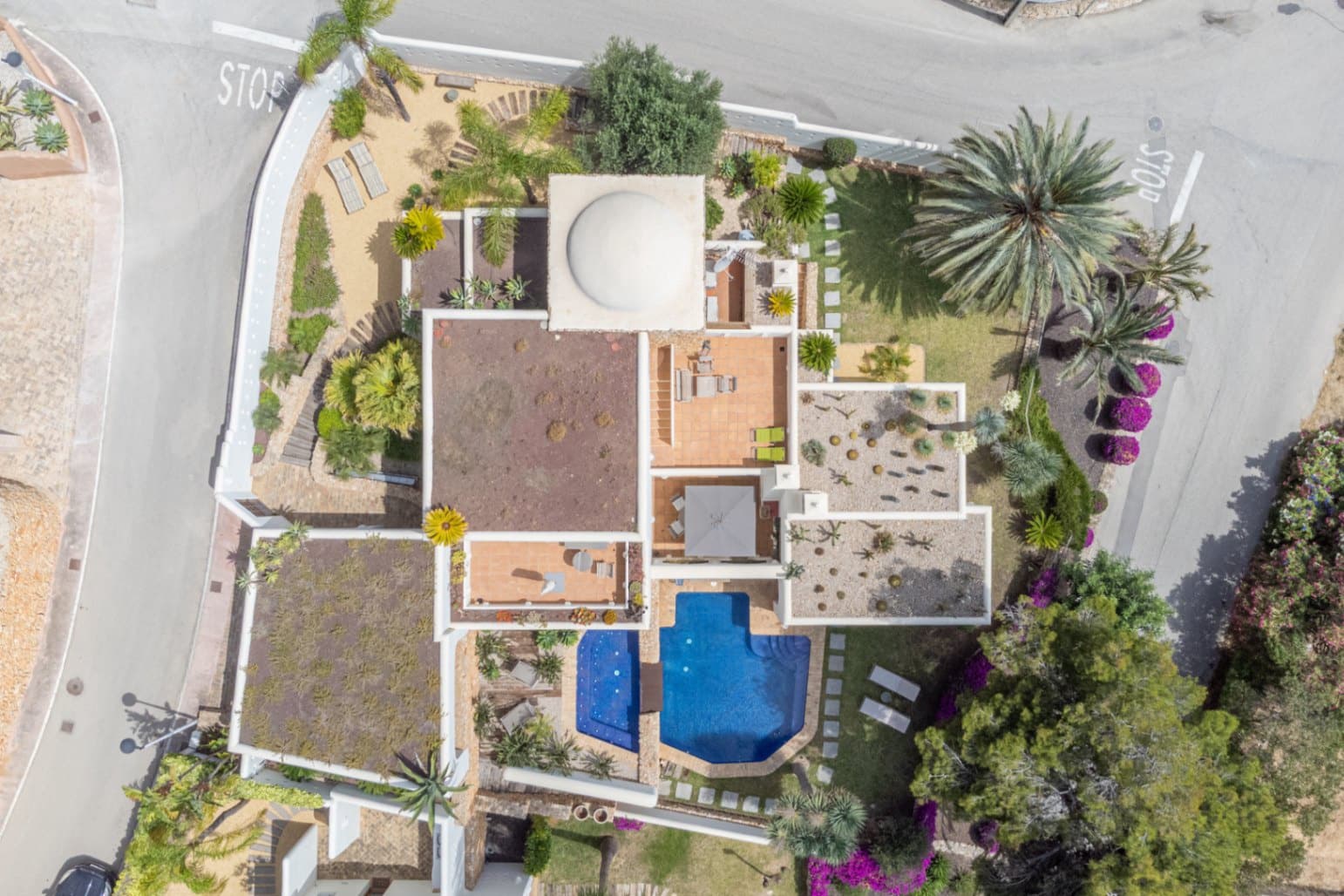 3 soveværelse Villa til salg i Moraira med swimmingpool - € 1.995.000 (Ref: 9861087)