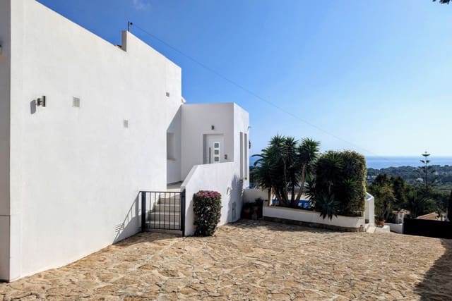 7 soverom Villa til salgs i Moraira med svømmebasseng garasje - € 1 795 000 (Ref: 9861096)