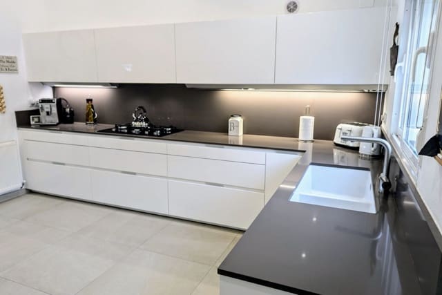 7 soverom Villa til salgs i Moraira med svømmebasseng garasje - € 1 795 000 (Ref: 9861096)