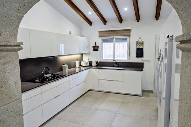 7 soverom Villa til salgs i Moraira, Teulada-Moraira med svømmebasseng garasje - € 1 795 000 (Ref: 9861096)