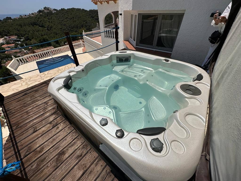 4 soverom Villa til salgs i Moraira med svømmebasseng garasje - € 980 000 (Ref: 9861099)