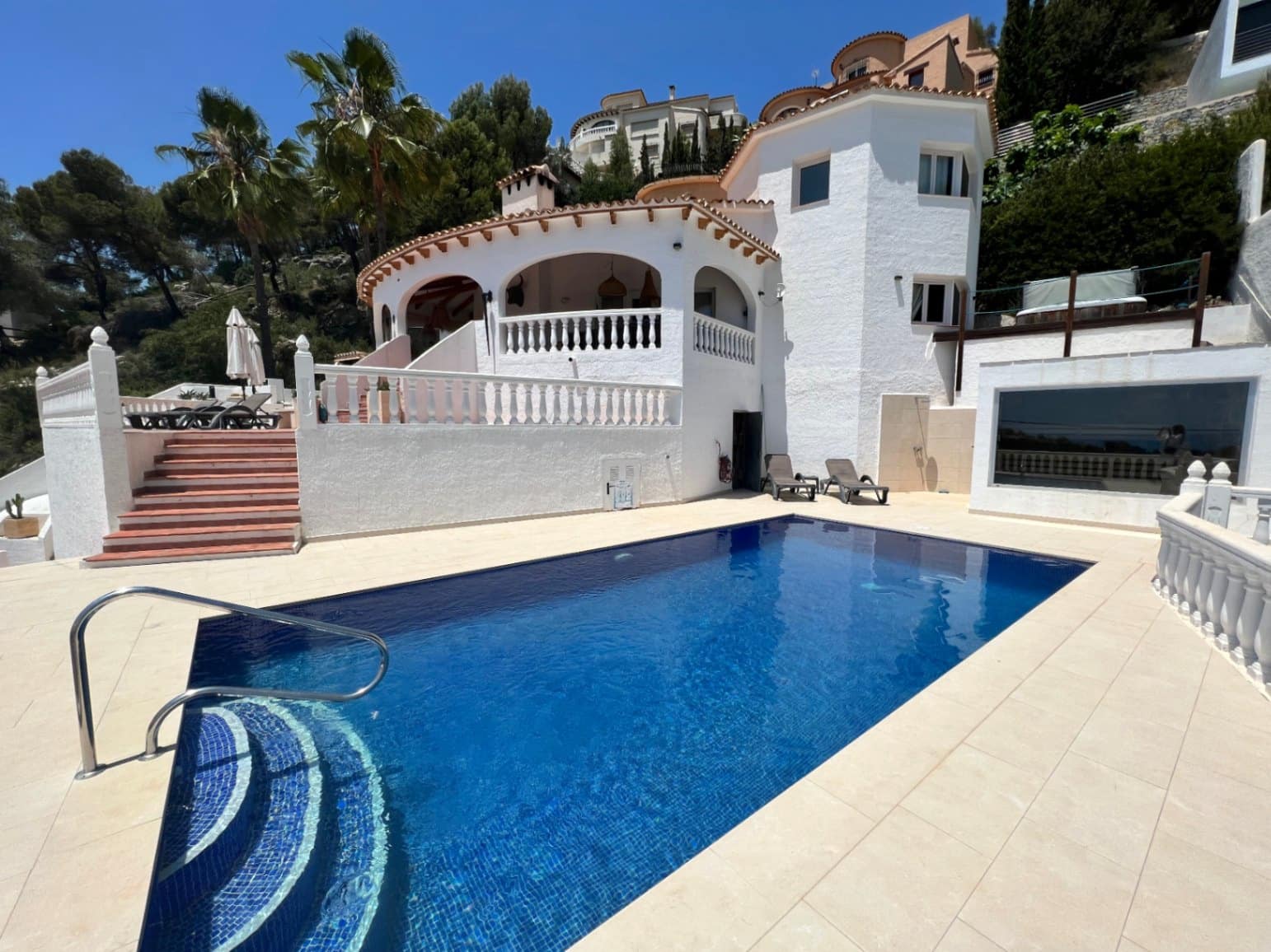 4 soverom Villa til salgs i Moraira med svømmebasseng garasje - € 980 000 (Ref: 9861099)