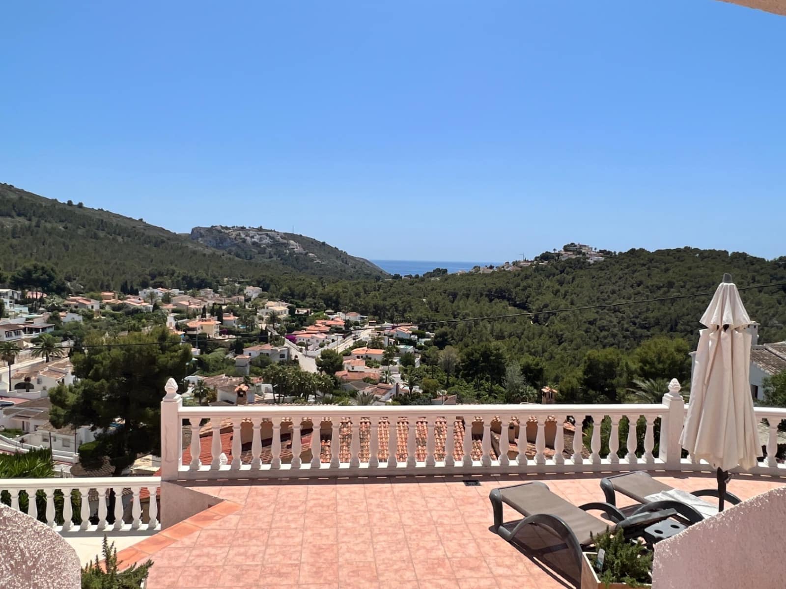 4 soverom Villa til salgs i Moraira med svømmebasseng garasje - € 980 000 (Ref: 9861099)