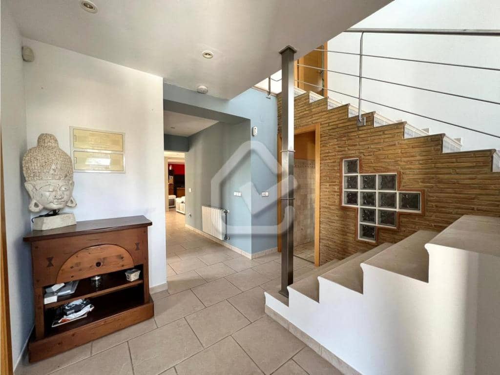 Chalet de 4 habitaciones en Dénia en venta con piscina garaje - 650.000 € (Ref: 8406076)