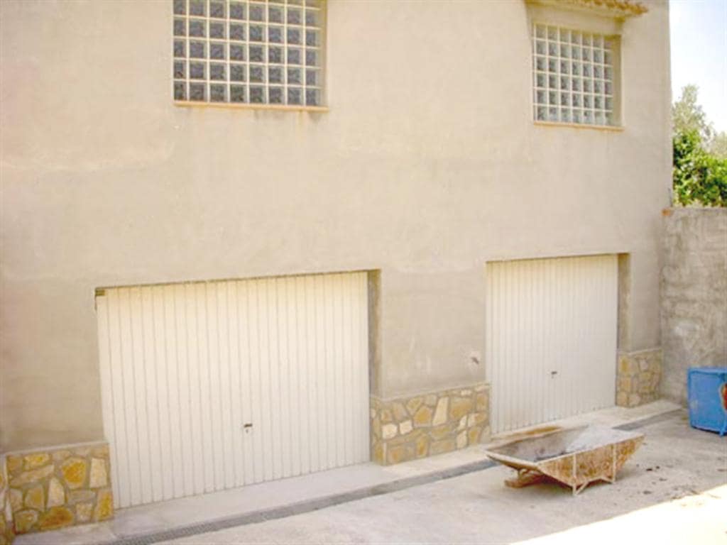 6 bedroom Villa for sale in Pedreguer with pool garage - € 700,000 (Ref: 8406078)