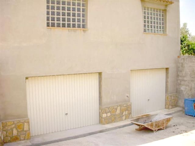 6 makuuhuone Huvila myytävänä paikassa Pedreguer mukana uima-altaan 
autotalli - 700 000 € (Ref: 8406078)