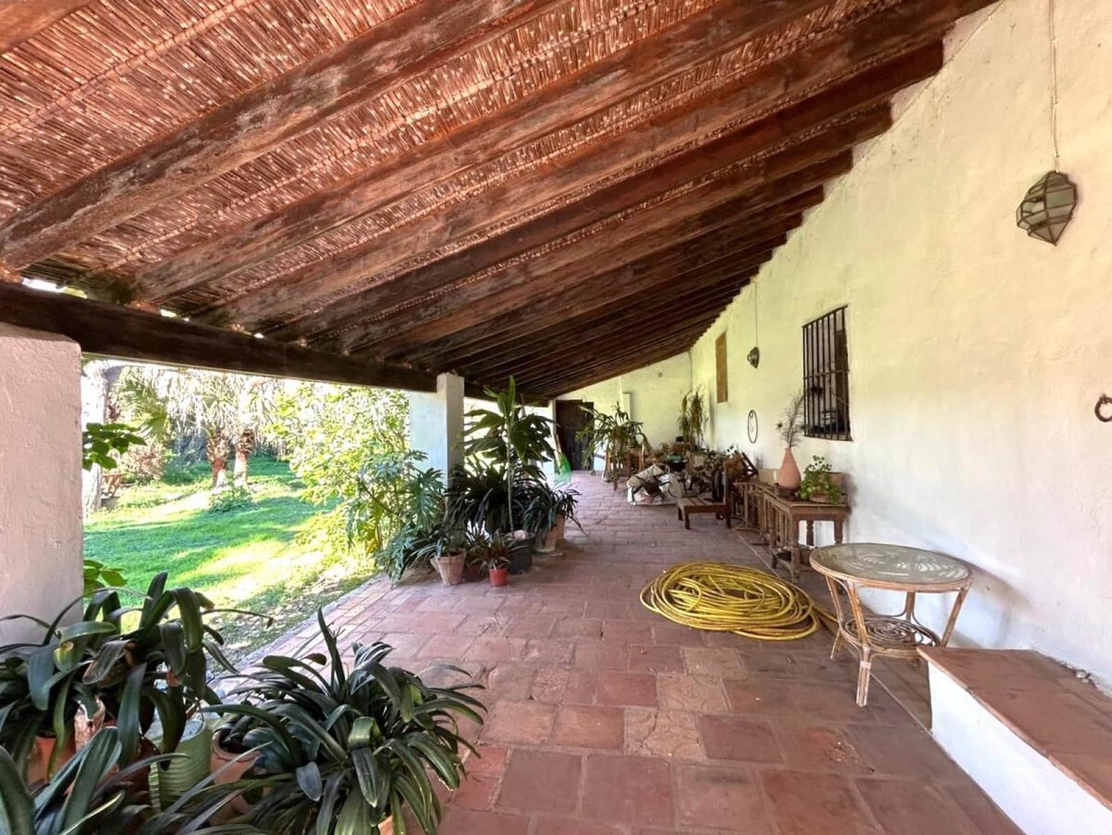 Chalet de 10 habitaciones en Dénia en venta - 850.000 € (Ref: 8406087)