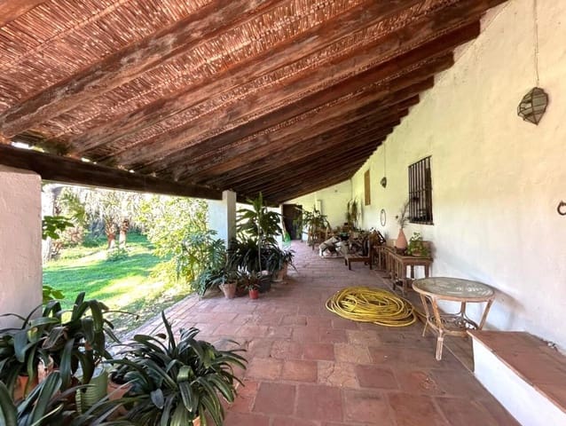 10 bedroom Villa for sale in Dénia - € 850,000 (Ref: 8406087)