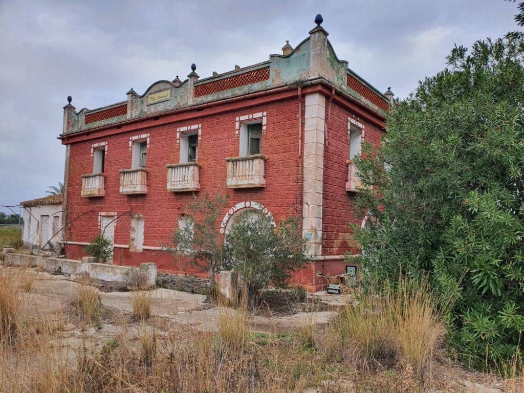 Villa for sale in Pedreguer - € 650,000 (Ref: 8406090)