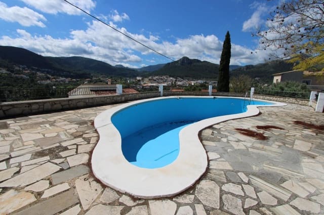 6 chambre Villa/Maison à vendre à Orba avec piscine - 690 000 € (Ref: 8406101)