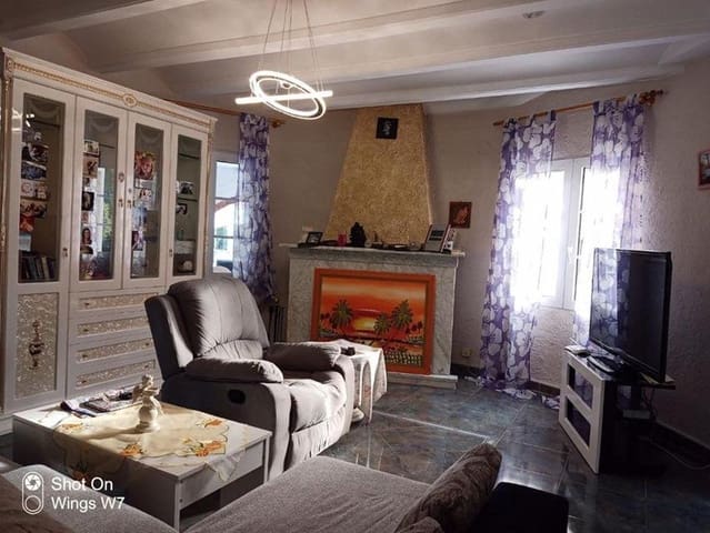 6 Zimmer Villa zu verkaufen in El Montgó, Dénia - 790.000 € (Ref: 8410057)