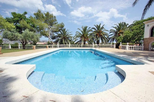 8 bedroom Villa for sale in Javea / Xàbia with pool - € 2,100,000 (Ref: 8417998)