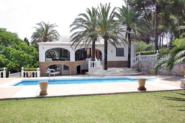 8 bedroom Villa for sale in Javea / Xàbia with pool - € 2,100,000 (Ref: 8417998)