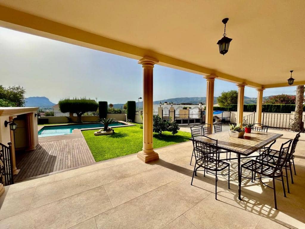 3 sovrum Villa till salu i Beniarbeig med pool garage - 820 000 € (Ref: 8437406)