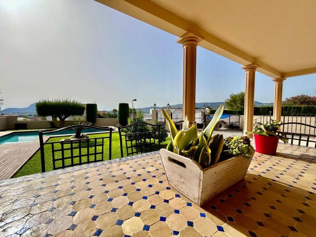 3 sovrum Villa till salu i Beniarbeig med pool garage - 820 000 € (Ref: 8437406)