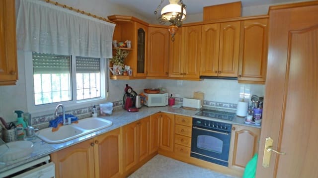 4 Zimmer Villa zu verkaufen in Beniarbeig mit Pool - 495.000 € (Ref: 8534311)