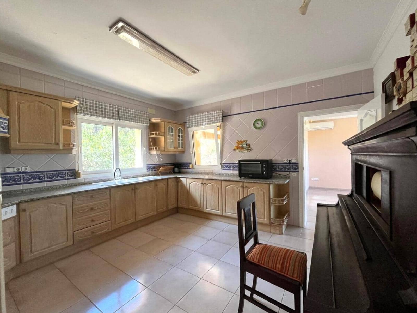 7 soveværelse Villa til salg i La Sella med garage - € 965.000 (Ref: 8536848)