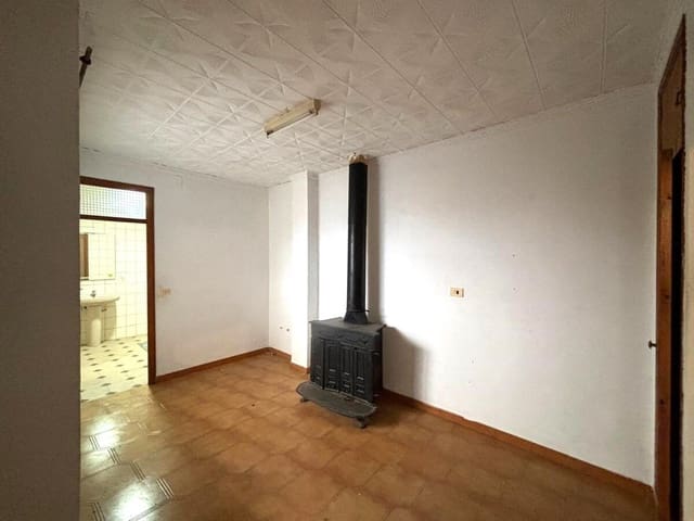 5 bedroom Finca/Country House for sale in Pedreguer with garage - € 178,000 (Ref: 8560034)