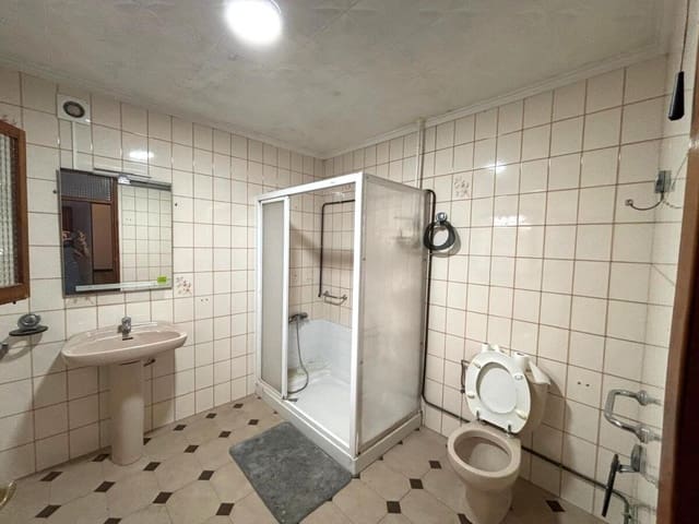 5 bedroom Finca/Country House for sale in Pedreguer with garage - € 178,000 (Ref: 8560034)