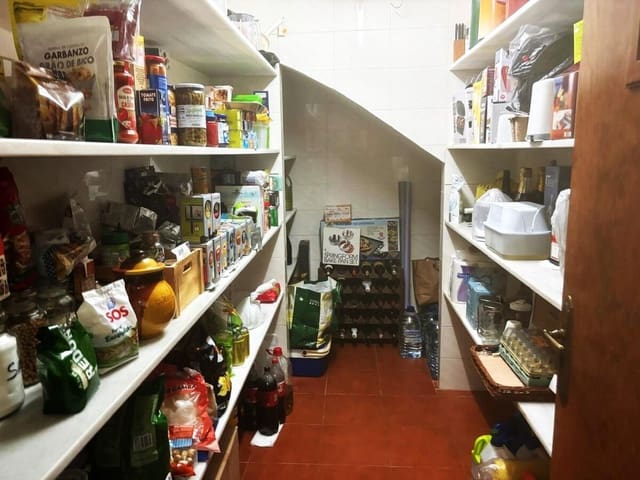 7 Zimmer Villa zu verkaufen in Dénia mit Pool Garage - 885.000 € (Ref: 8595520)