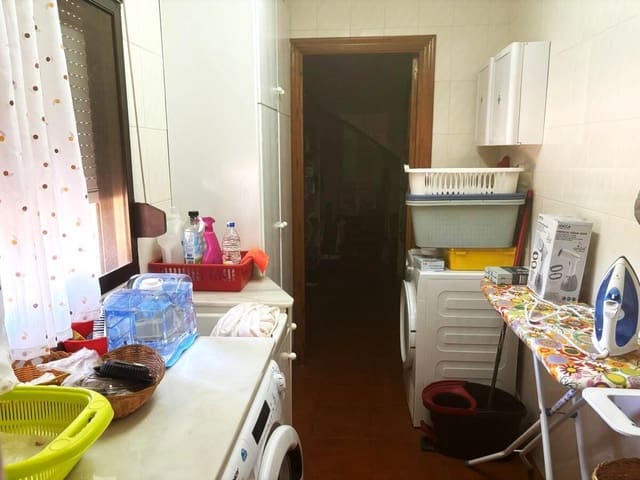 7 Zimmer Villa zu verkaufen in Dénia mit Pool Garage - 885.000 € (Ref: 8595520)