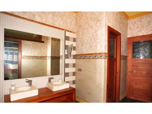 Kommersiell til salgs i Dénia - € 735 000 (Ref: 8665424)